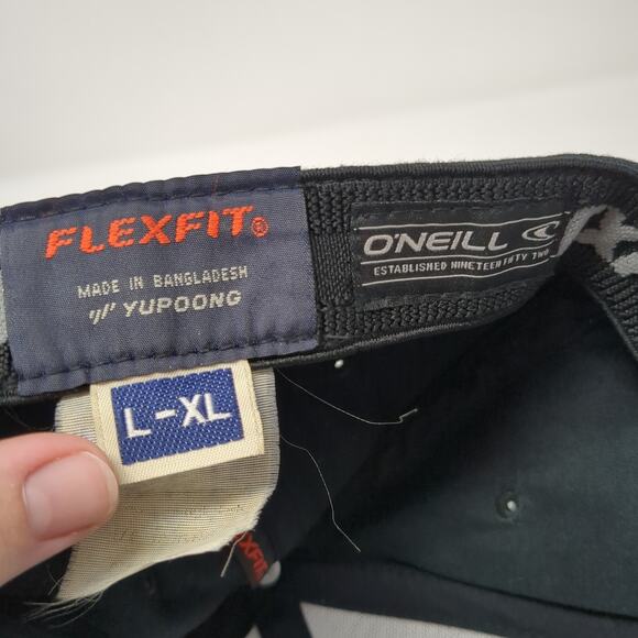O'Neill Fitted Baseball Cap Black XL Embroidered Vented Holes Flexfit Yupoong - Picture 9 of 9